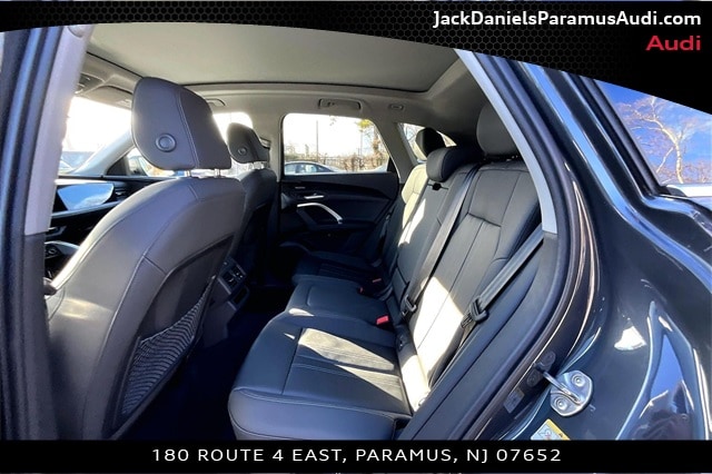 2025 Audi Q5 Premium Plus - Photo 10