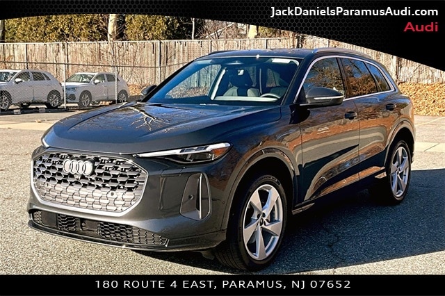 2025 Audi Q5 40 Premium Plus's photo