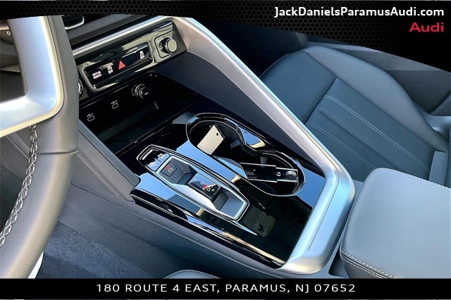 2025 Audi Q5 Premium Plus - Photo 8