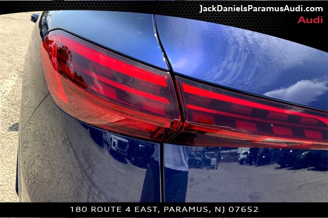 2025 Audi Q5 Premium - Photo 13