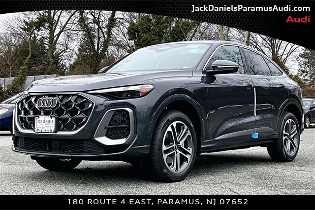 2025 Audi Q5 Sportback 45 Premium's photo