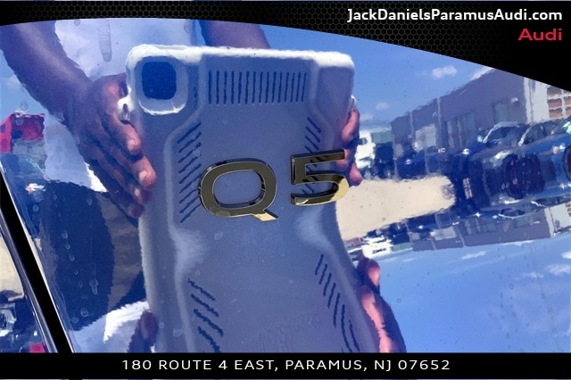 2025 Audi Q5 Premium - Photo 14