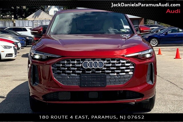 2025 Audi Q5 2.0T Premium Plus photo 3