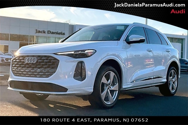 2025 Audi Q5 40 Premium Plus's photo