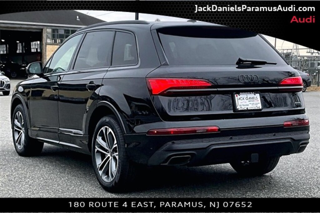 New 2026 Audi Q7 45 Premium SUV