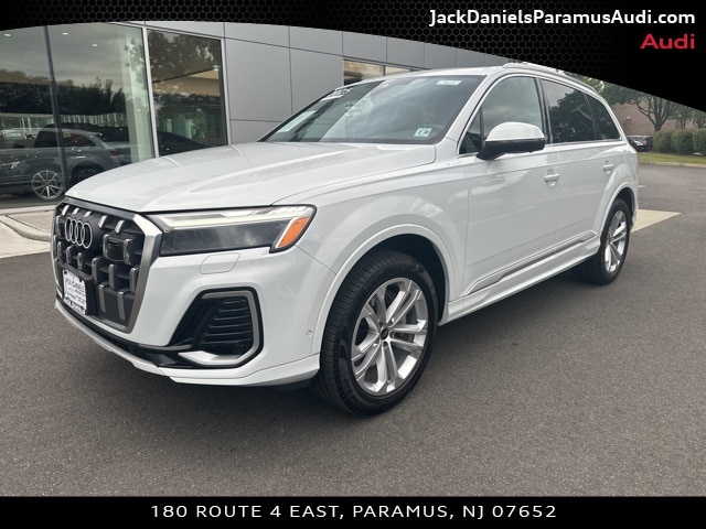 2025 Audi Q7 45 Premium SUV