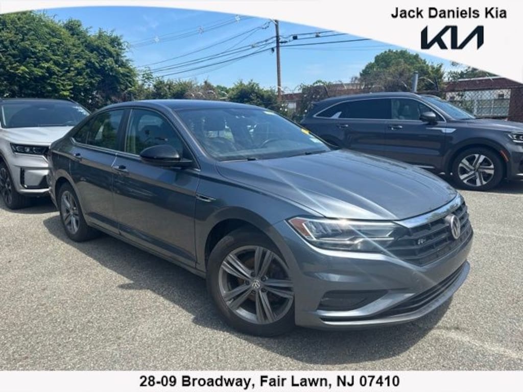 Used 2019 Volkswagen Jetta R-Line Sedan