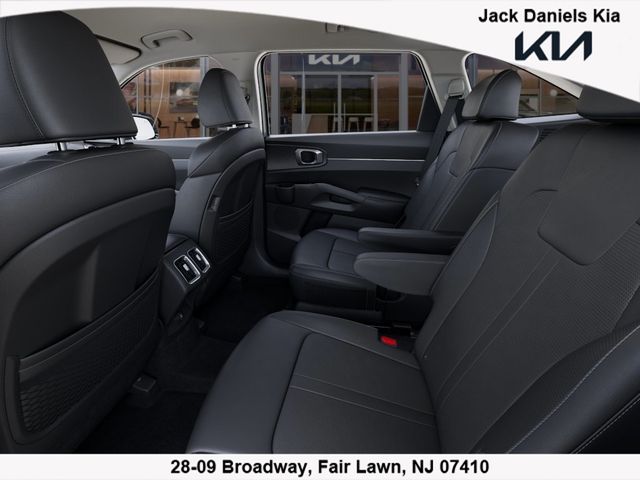 2025 Kia Sorento EX - Photo 18