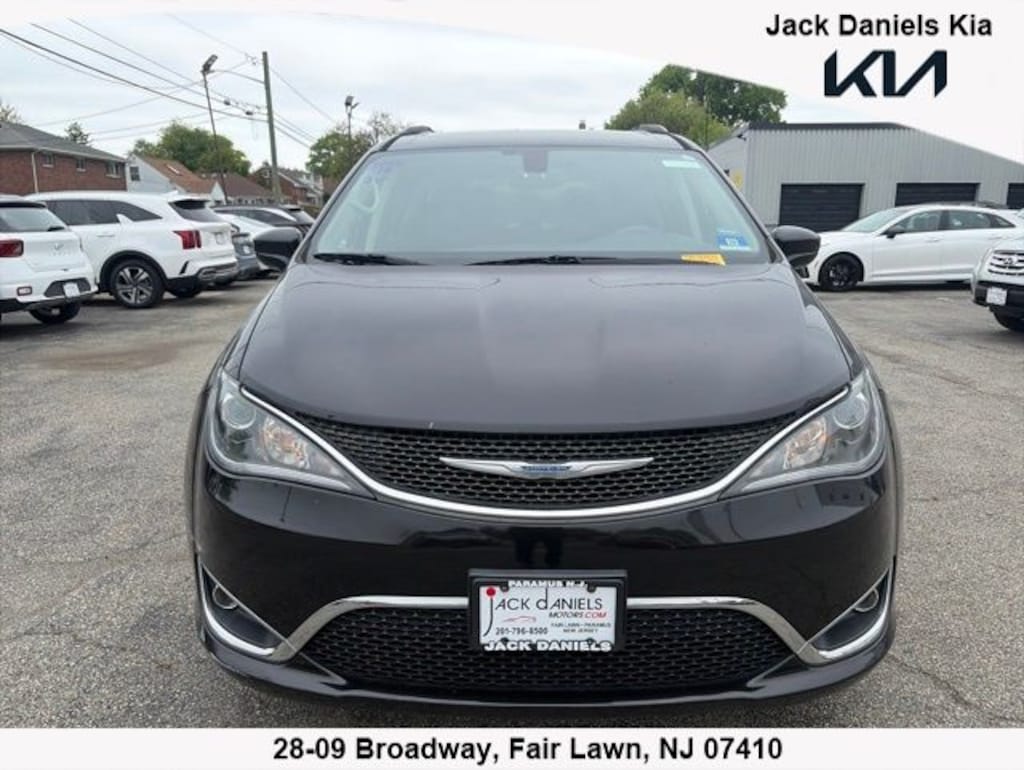 Used 2018 Chrysler Pacifica Touring Plus Van