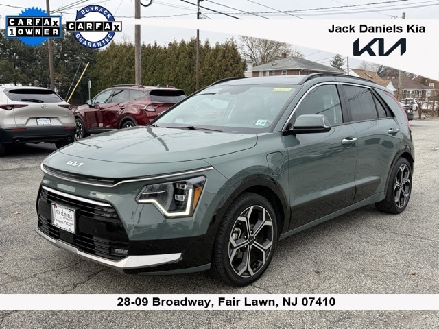 2023 Kia Niro SX Touring's photo