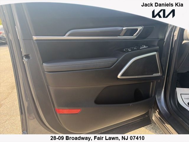 2023 Kia Telluride LX - Photo 13