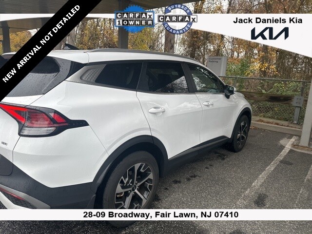 2023 Kia Sportage EX photo 2