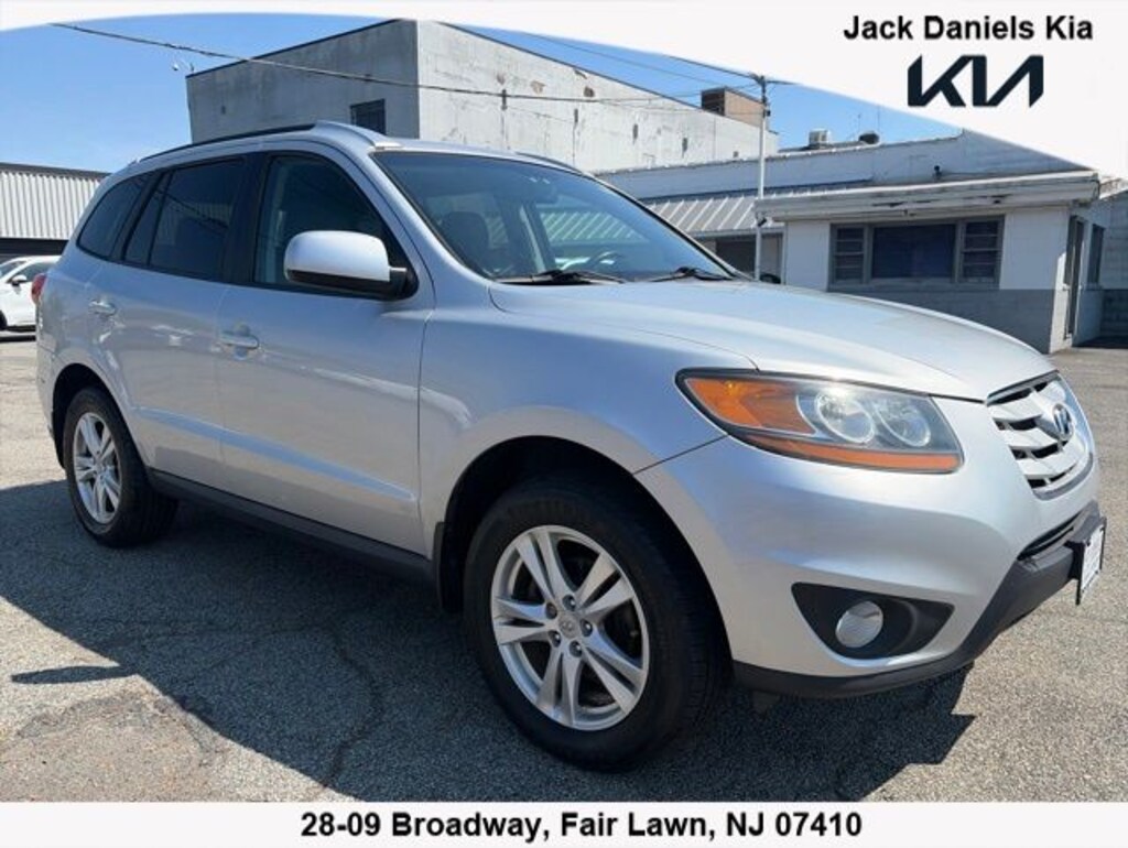Used 2011 Hyundai Santa Fe SE SUV