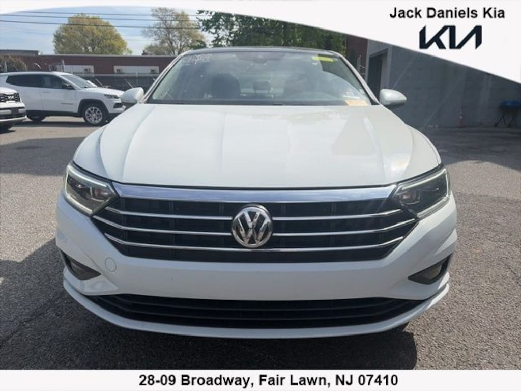 Used 2019 Volkswagen Jetta SEL Premium Sedan