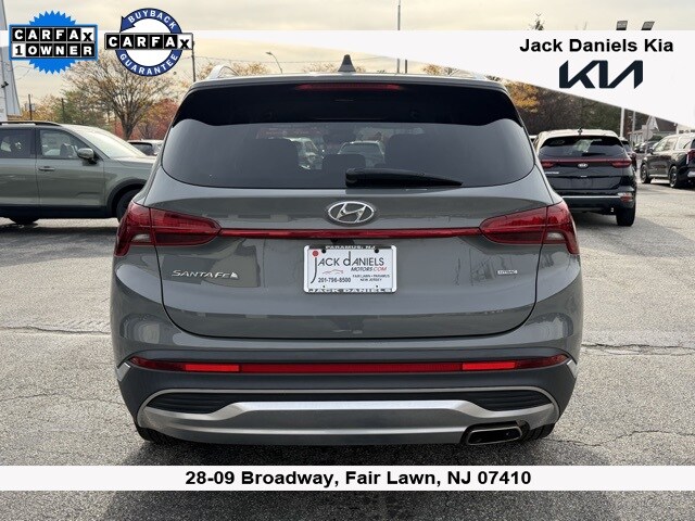 2022 Hyundai Santa Fe SEL photo 3