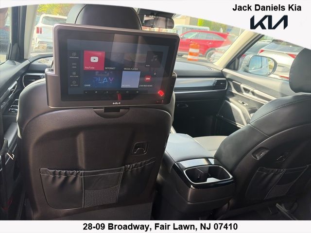 2023 Kia Telluride LX - Photo 9