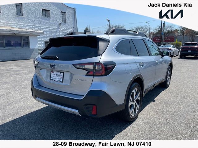 2022 Subaru Outback Limited - Photo 8