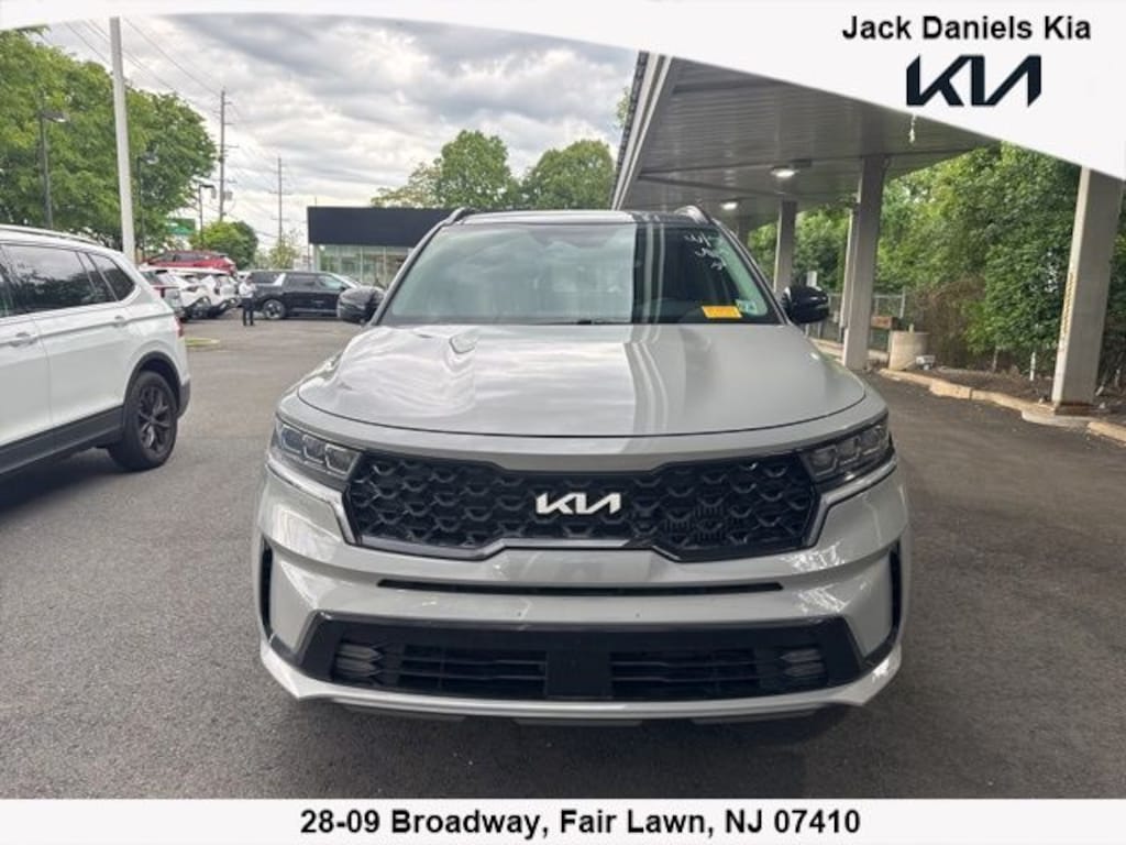 Certified 2022 Kia Sorento SX SUV