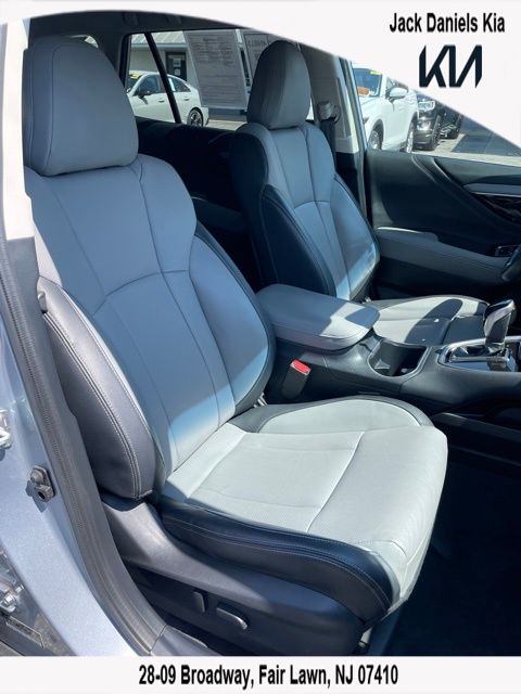 2022 Subaru Outback Limited - Photo 17