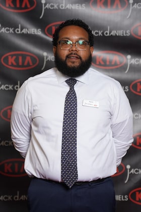 Staff member Karim Sampson from ID_ee3321be365a