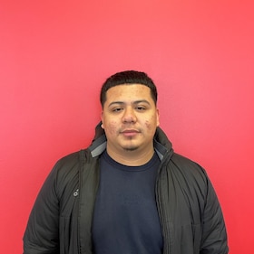 Staff member Leon Cabrera-Castillo from ID_59a5f2829f0e