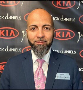 Staff member Calvin Abreu from ID_3d92b793676f