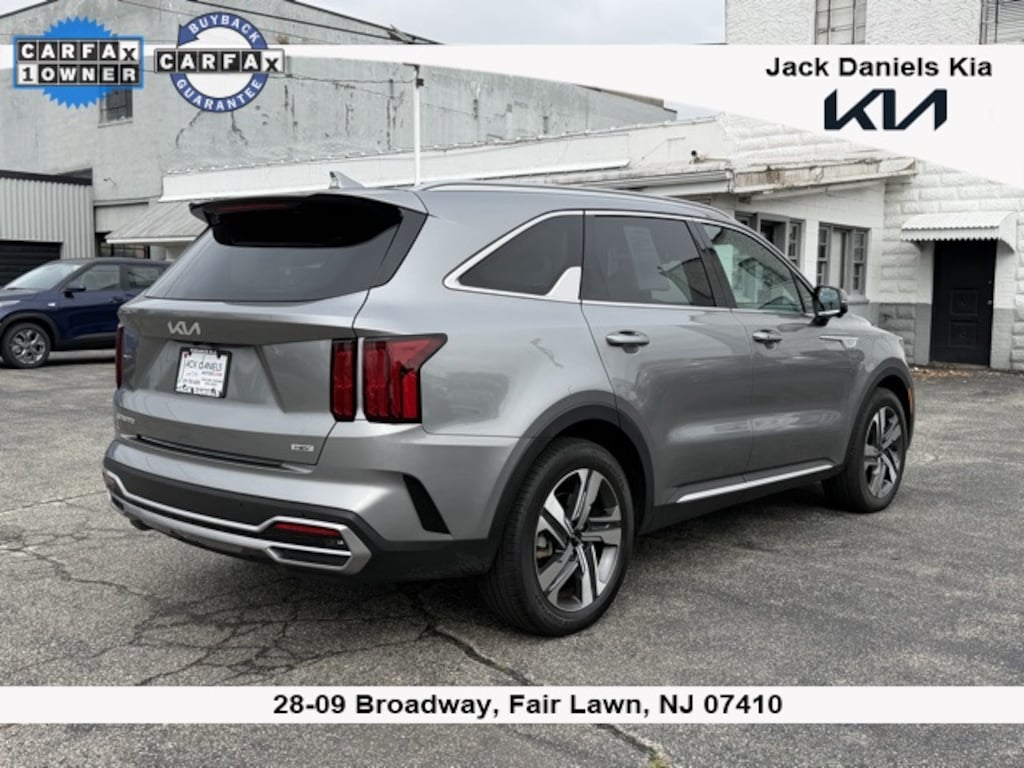 Certified 2023 Kia Sorento Hybrid SX Prestige SUV