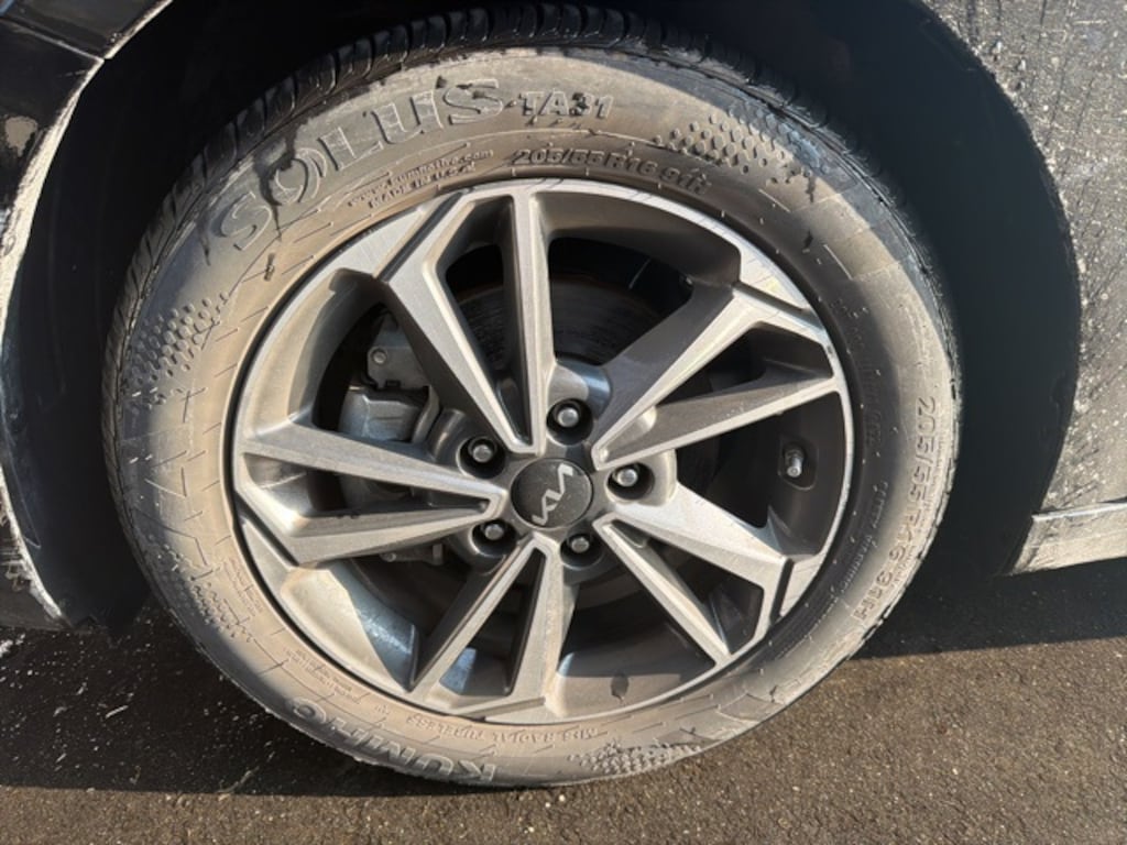 Certified 2023 Kia Forte LXS Sedan