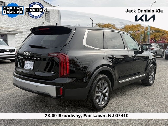 2024 Kia Telluride LX photo 4