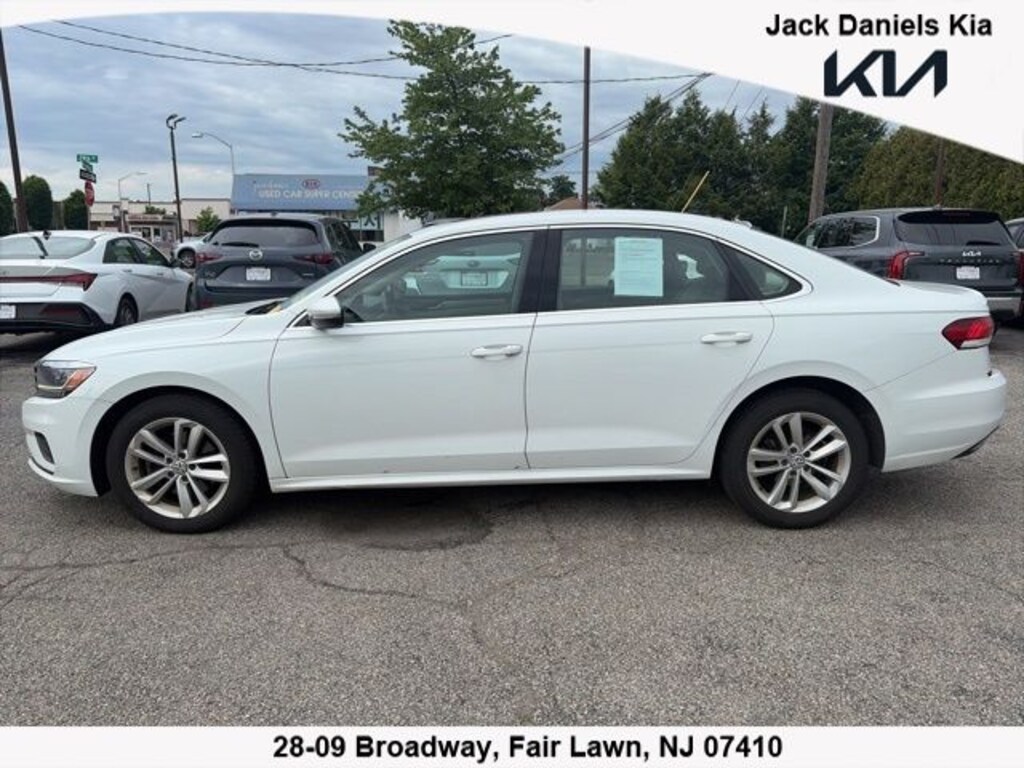 Used 2020 Volkswagen Passat 2.0T SE Sedan