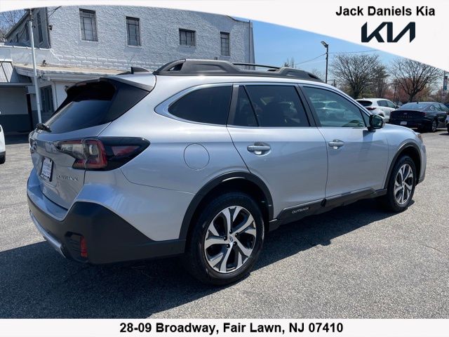 2022 Subaru Outback Limited - Photo 7