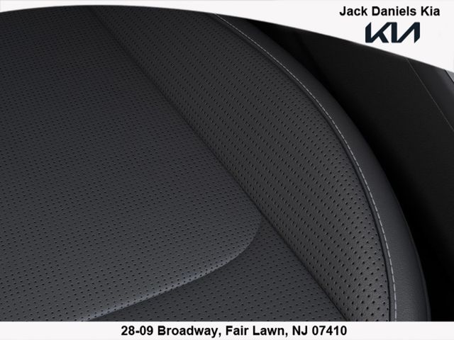 2025 Kia Sorento EX - Photo 24