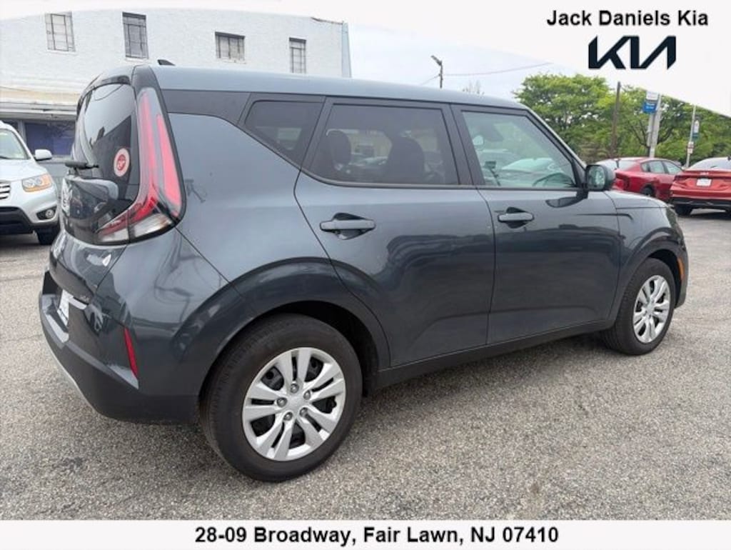 Certified 2023 Kia Soul LX Hatchback