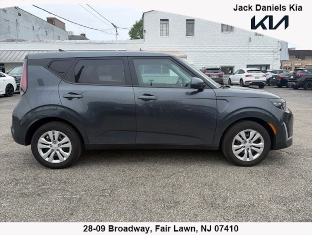 Certified 2023 Kia Soul LX Hatchback