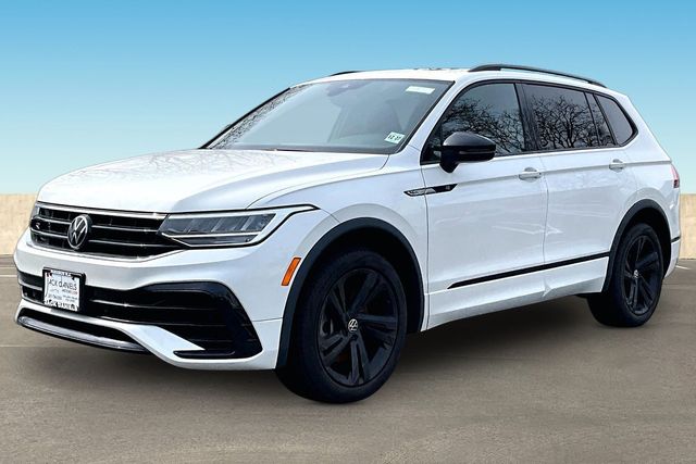 2023 Volkswagen Tiguan SE R-LINE BLACK