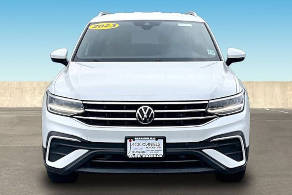 Certified 2023 Volkswagen Tiguan 2.0T SE SUV