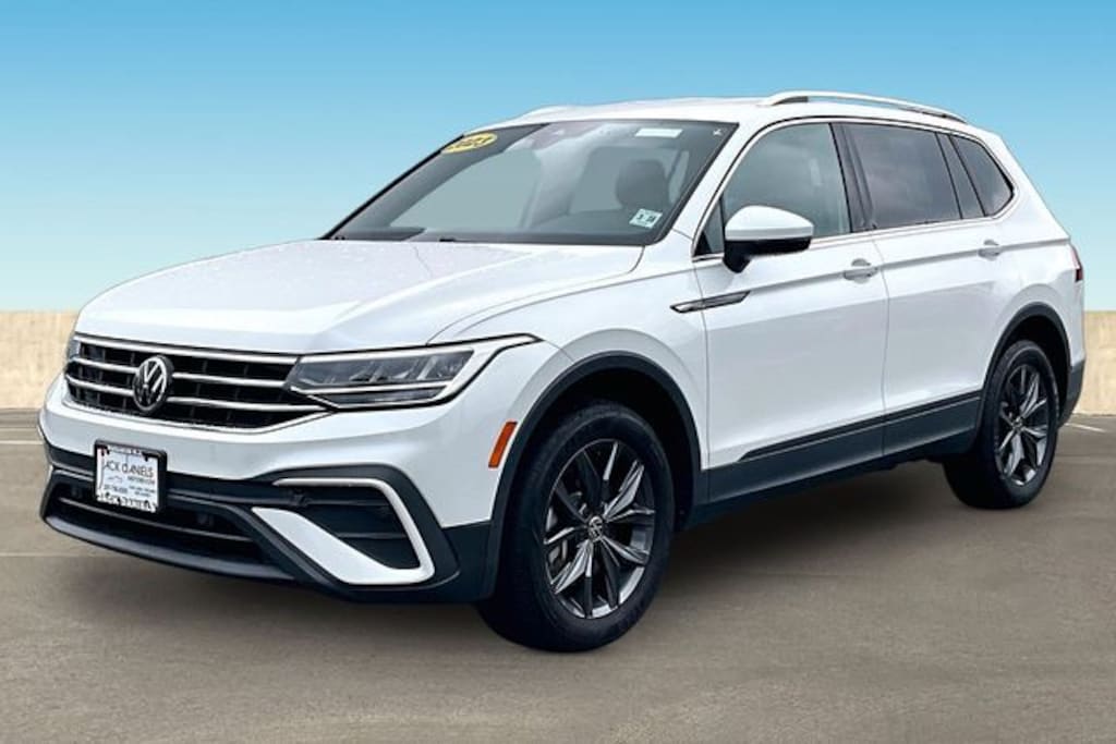 Certified 2023 Volkswagen Tiguan 2.0T SE SUV