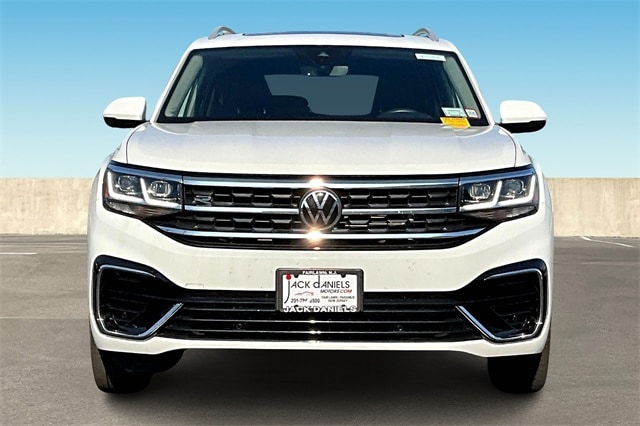 Used 2022 Volkswagen Atlas SEL R-Line with VIN 1V2AR2CA3NC510390 for sale in Paramus, NJ