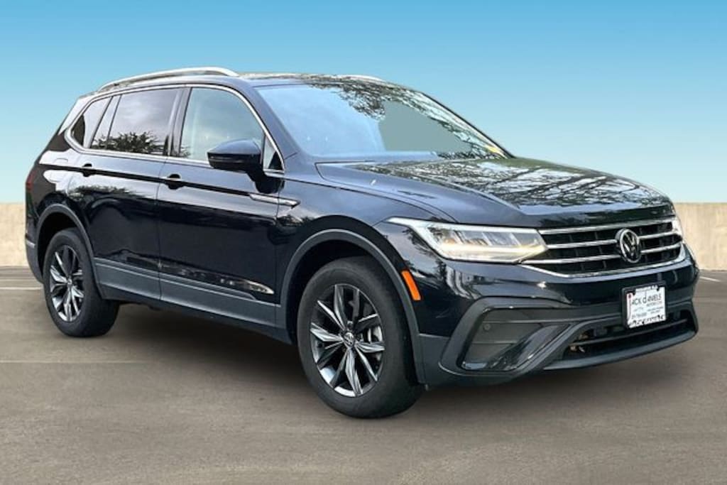 Certified 2022 Volkswagen Tiguan 2.0T SE SUV