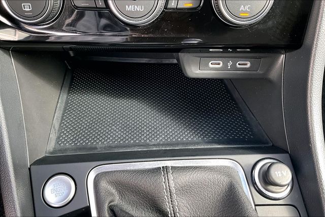 2023 Volkswagen Jetta SE - Photo 16