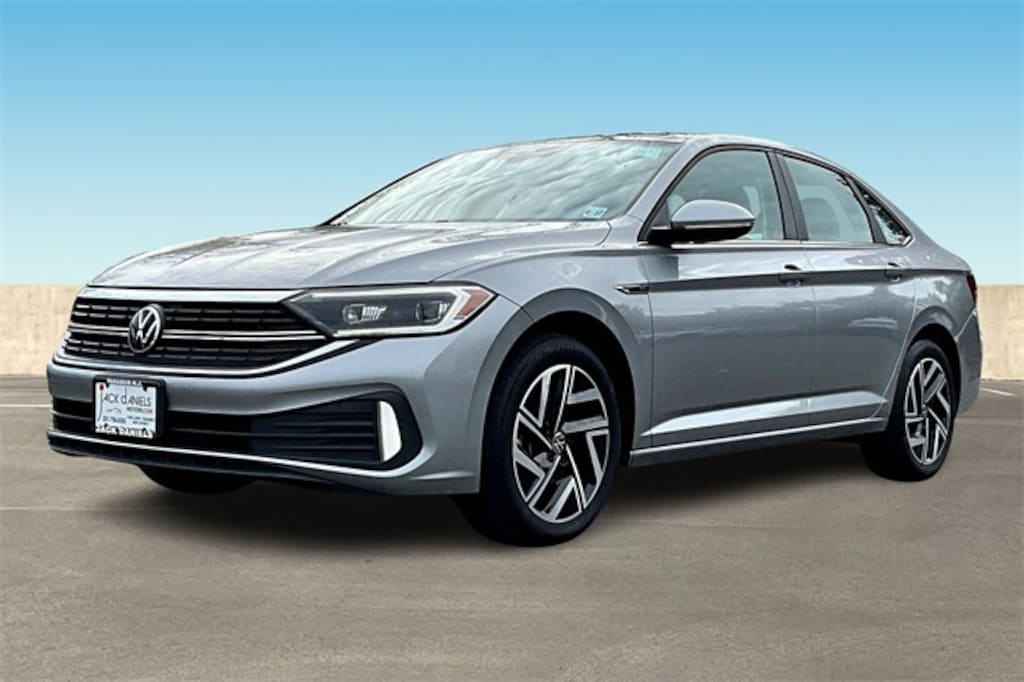 Used 2022 Volkswagen Jetta 1.5T SEL Sedan