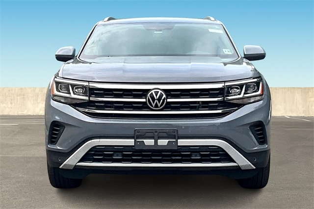 Used 2021 Volkswagen Atlas Cross Sport SE w/Tech with VIN 1V2KE2CA9MC213221 for sale in Paramus, NJ