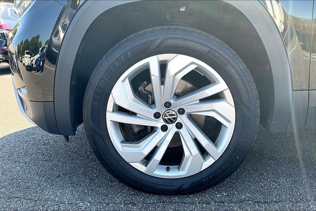2023 Volkswagen Atlas SE w/Tech - Photo 22