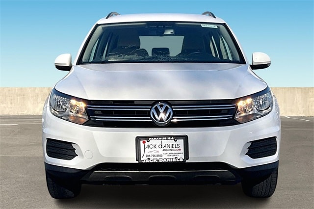 Used 2017 Volkswagen Tiguan Limited Base with VIN WVGBV7AX7HK000149 for sale in Paramus, NJ