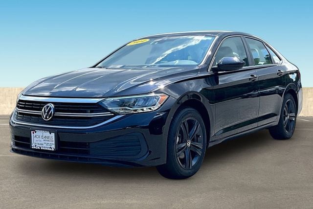 3VW7M7BUXRM094827