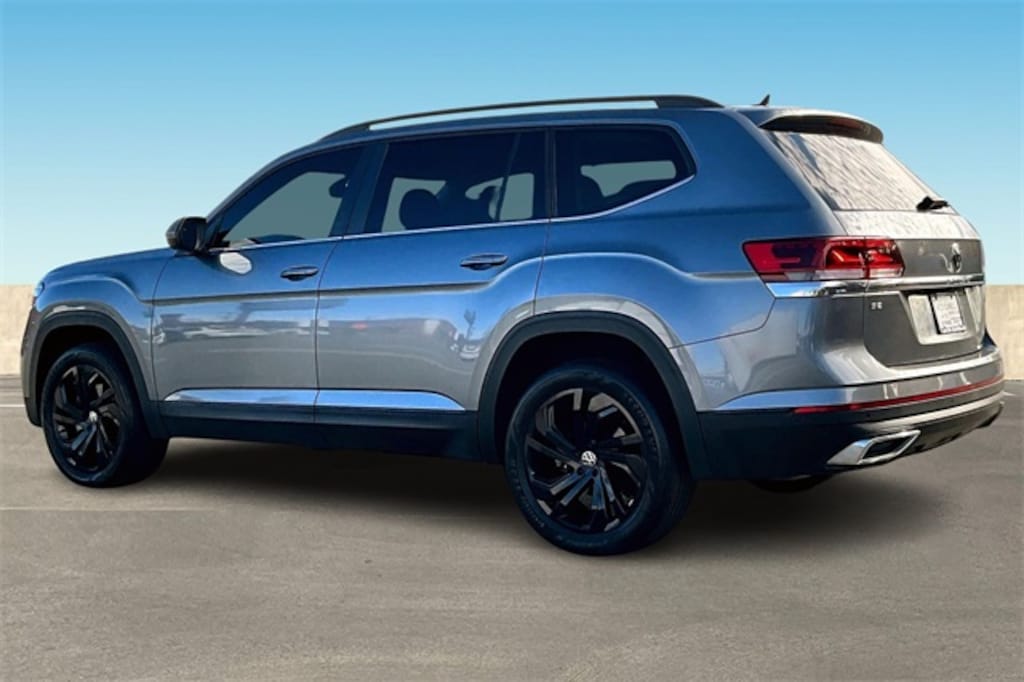 Used 2022 Volkswagen Atlas 2.0T SE w/Technology SUV