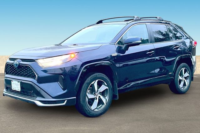 2022 Toyota RAV4 SE