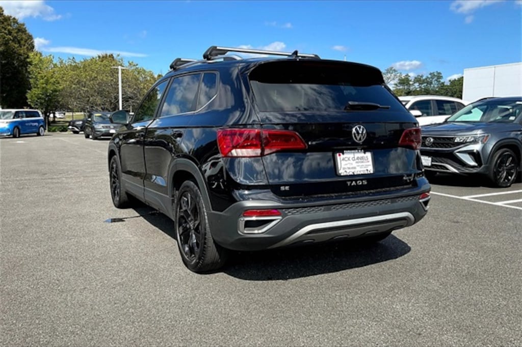 Used 2022 Volkswagen Taos 1.5T SE 4MOTION SUV