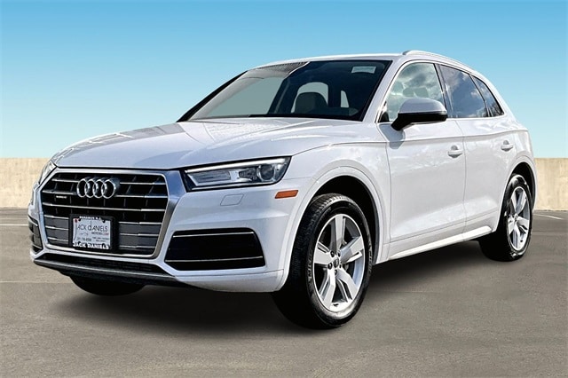 2019 Audi Q5 Premium's photo