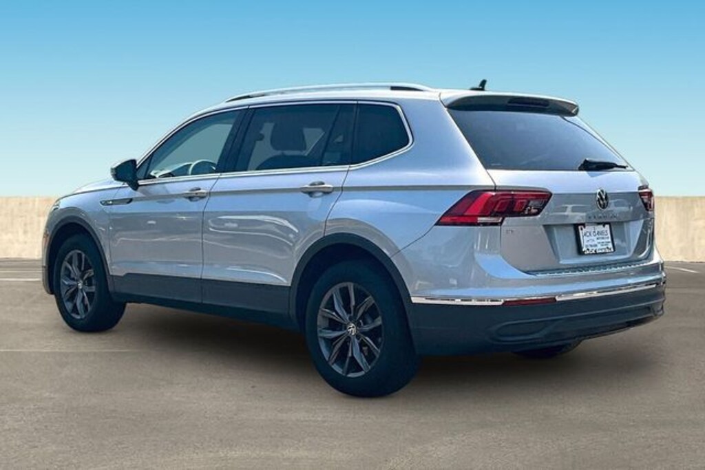 Certified 2023 Volkswagen Tiguan 2.0T SE SUV